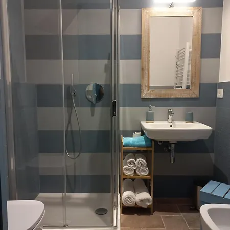 La Casa Nel Parco 3* Πέζαρο
